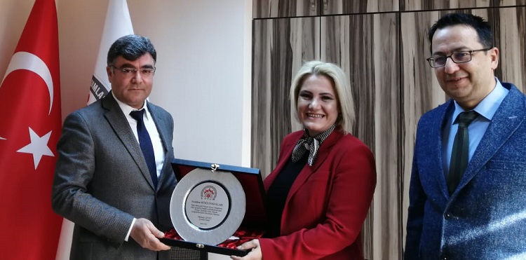 GÖREV SÜRESİ DOLANLARA PLAKET