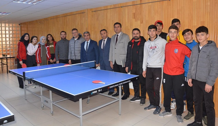 MESLEK LİSELERİNİ ZİYARET ETTİ