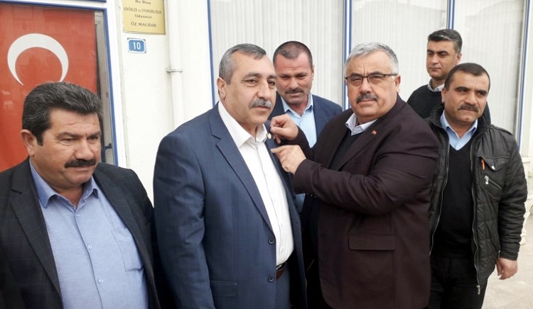 RECEP GÜR YENİ BAŞKANI KUTLADI