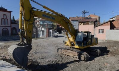 METRUK EVLERİN YIKIMLARINA DEVAM EDİYOR
