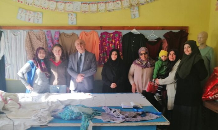 İLÇEDEKİ KURSLARI ZİYARET ETTİLER