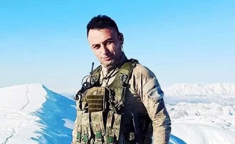 ÇORUMLU UZMAN ÇAVUŞ CANINA KIYDI