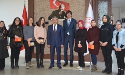 ÖĞRENCİLER YAPTIKLARI ÇALIŞMALARI ANLATTI