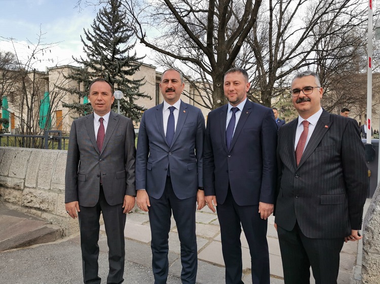 BAKAN GÜL’E EK BİNA TALEBİ İLETİLDİ