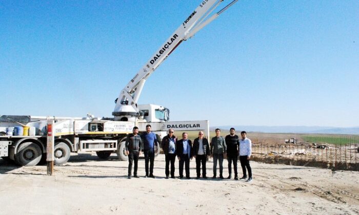 HURDACILARIN TEMEL BETONU ATILIYOR
