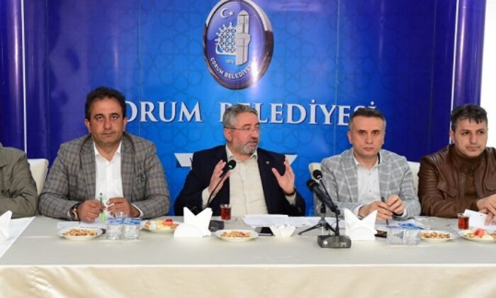 BAŞKAN BİRİM MÜDÜRLERİNİ TOPLADI