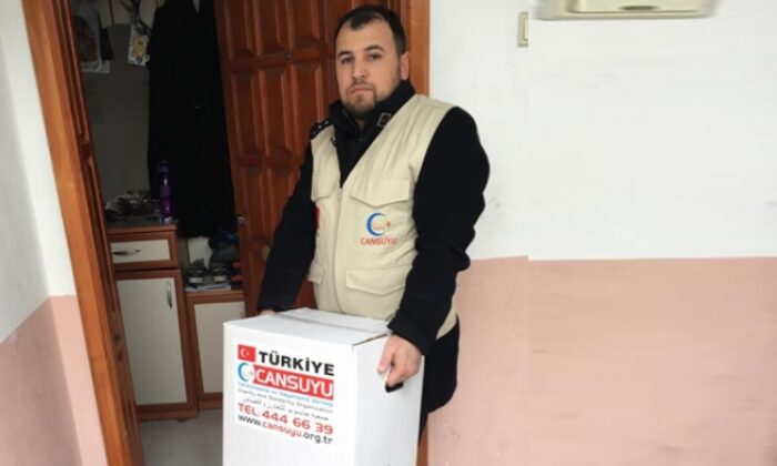 CANSUYU 200 AİLEYE YARDIM DAĞITTI