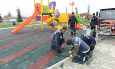 BELEDİYE PARKLARI BAHARA HAZIRLANIYOR