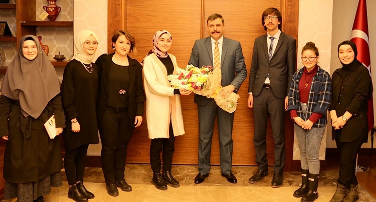 VATAN VE BAYRAK ŞİİR DİNLETİSİNE DAVET