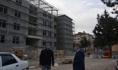 OKULLARDA İNŞAAT ÇALIŞMALARINI İNCELEDİ