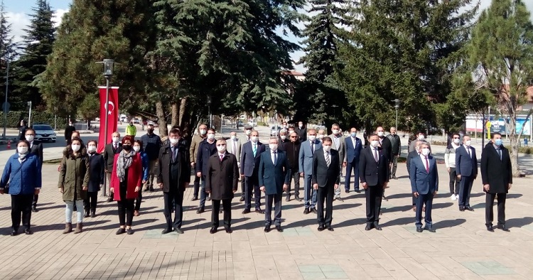 CHP’DEN ATA’YA SAYGI ÇELENGİ