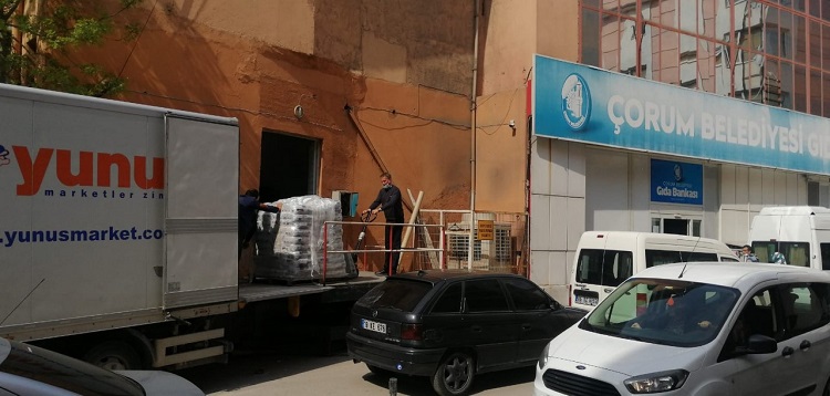 GIDA BANKASINA BAĞIŞ YAPTILAR