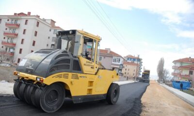 BELEDİYE ASFALT SEZONUNU AÇTI