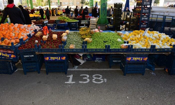 PAZARLAR HAFTANIN 3 GÜNÜ AÇIK