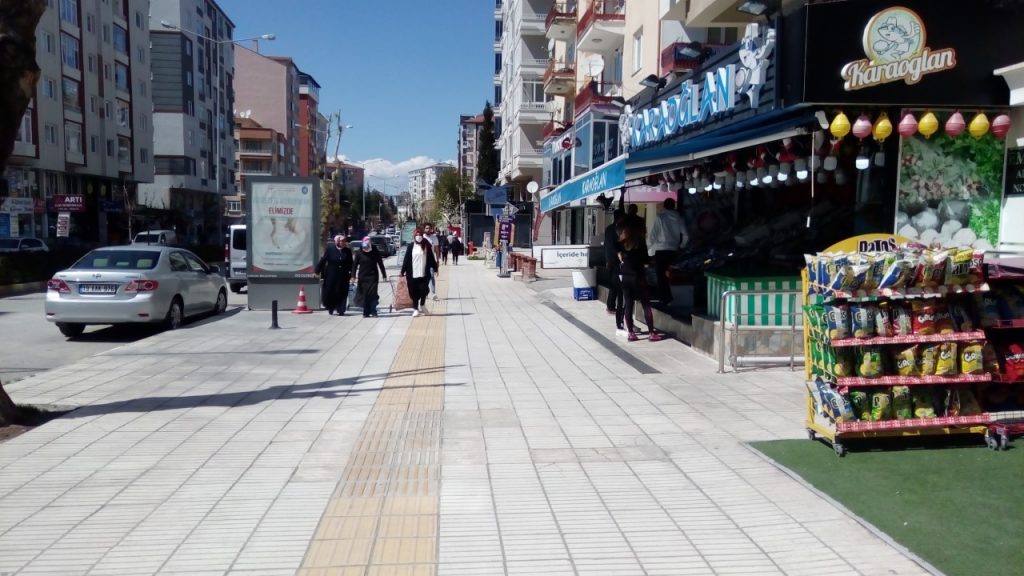 ÇORUM HALKI VİRÜS YOK GİBİ DAVRANIYOR