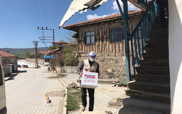 VİRÜSTEN ETKİLENEN AİLELERE CANSUYU