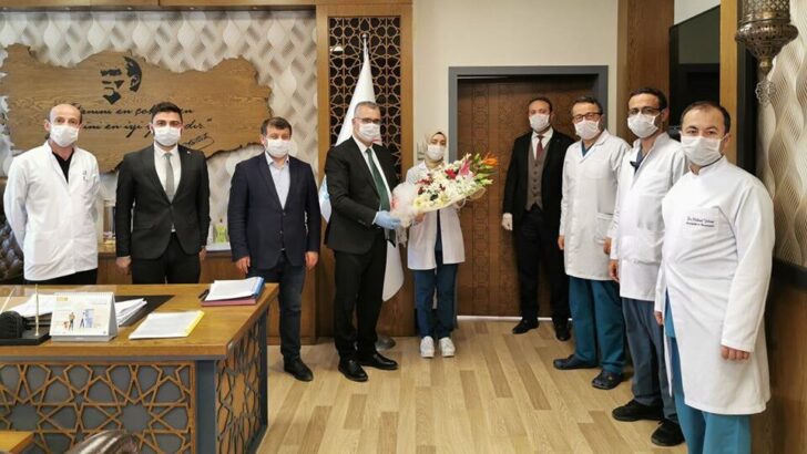 AHLATCI’DAN SAĞLIK ÇALIŞANLARINA ZİYARET