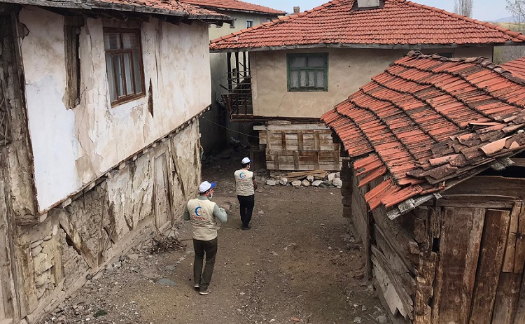CANSUYUN’DAN VİRÜS MAĞDURLARINA YARDIM
