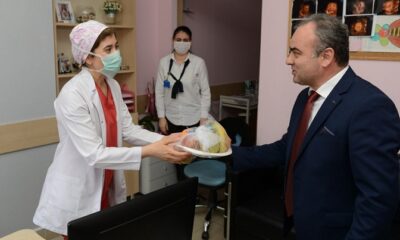 SAĞLIK ÇALIŞANLARINA MEYVE JESTİ
