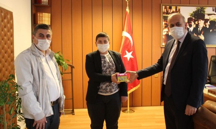 YAZ TATİLİ PARASINI KAMPANYAYA BAĞIŞLADI