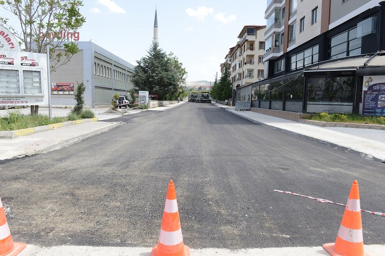 ASFALT ÇALIŞMALARI DEVAM EDİYOR