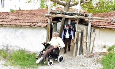 AŞKIN İBİŞ DEDENİN YÜZÜNÜ GÜLDÜRDÜ