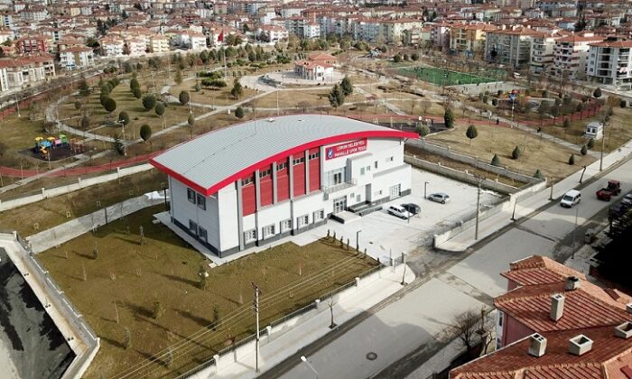 FİTNESS SALONLARI YENİDEN AÇILIYOR