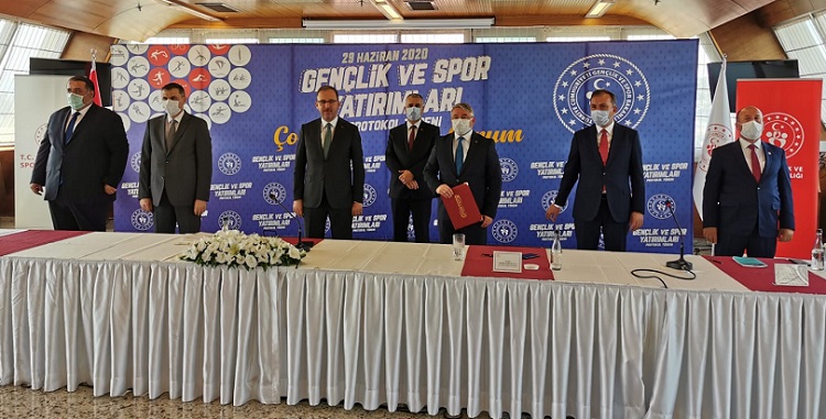 STADYUM VE SPOR SALONUNDA MUTLU SON
