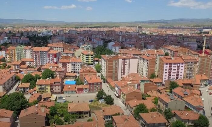 MERKEZDEKİ LOJMANLAR SATIŞA ÇIKIYOR