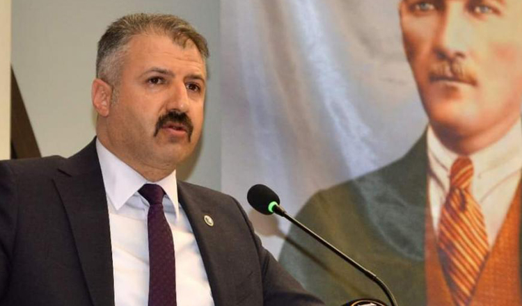 ÜNİVERSİTE ATAMALARINI ELEŞTİRDİ