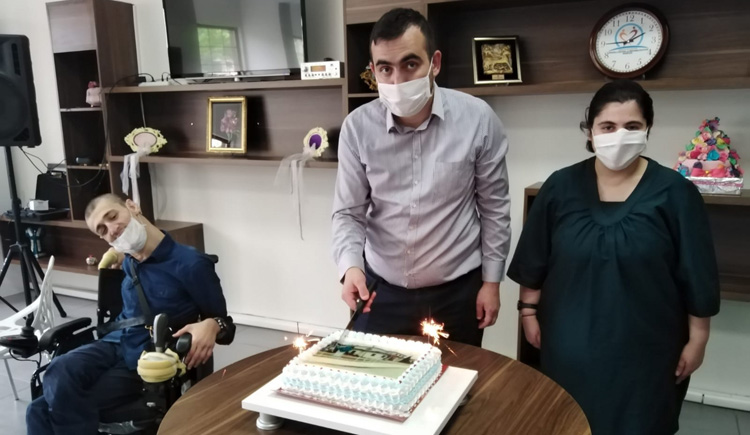 YENİDEN BULUŞMA SEVİNCİ