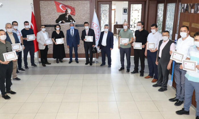 VEFA GÖNÜLLÜLERİNE TEŞEKKÜR BELGESİ