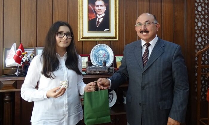 CEREN KILIÇ LGS’DE TÜRKİYE BİRİNCİSİ OLDU