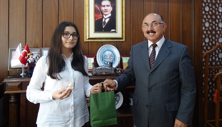 CEREN KILIÇ LGS’DE TÜRKİYE BİRİNCİSİ OLDU