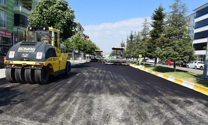 DR.SADIK AHMET CADDESİ YENİLENİYOR