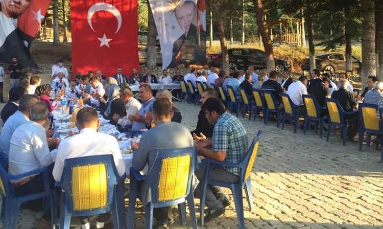 AK PARTİ YÖNETİMİ ORTAKÖY’DE TOPLANDI