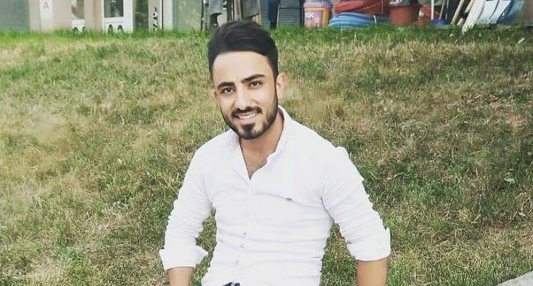 ÇORUMLU GENÇ SEVENLERİNİ ÜZDÜ
