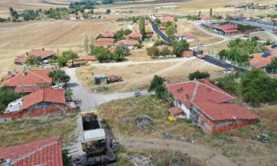 25 YIL ARADAN SONRA ASFALTA KAVUŞTULAR