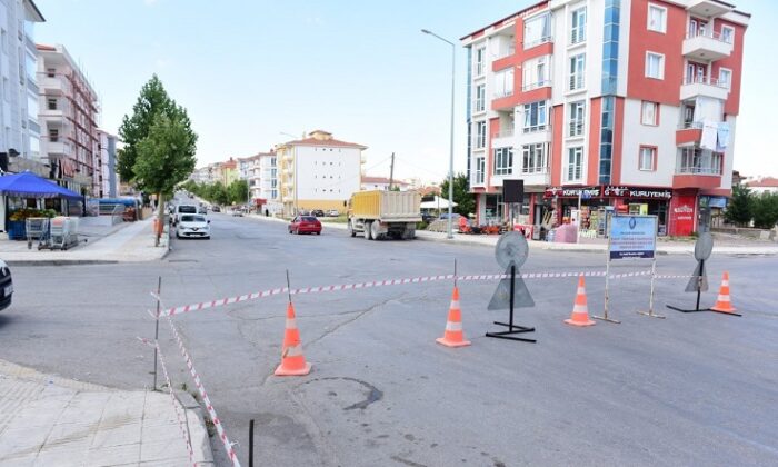MAHALLELERDE ÇALIŞMALAR DEVAM EDİYOR