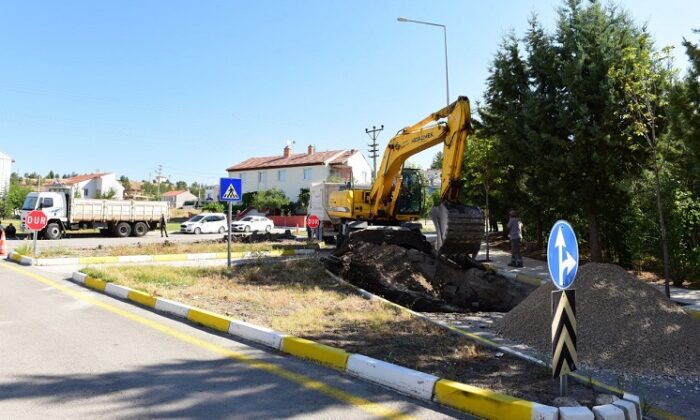 ASFALT ÇALIŞMALARI DEVAM EDİYOR