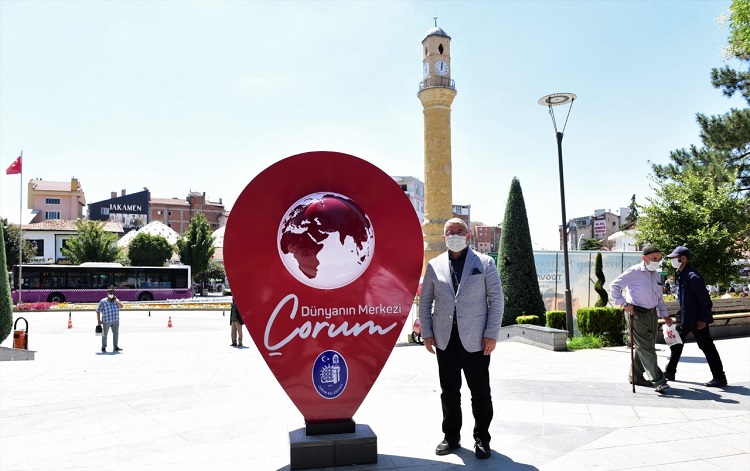DÜNYANIN MERKEZİNE YAKIŞIR TOTEM