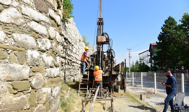 ÇORUM KALESİNDE ÇALIŞMALAR BAŞLADI