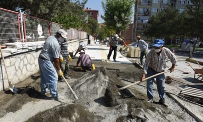 KIBRIS CADDESİ TRETUARLARI YENİLENİYOR