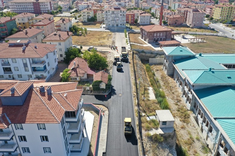ASFALT ÇALIŞMALARI DEVAM EDİYOR