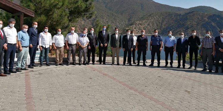 OĞUZLAR’DA TOPLU VEDA TÖRENİ