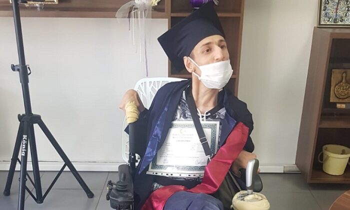 BEKİR MADAN LİSE DİPLOMASI ALDI