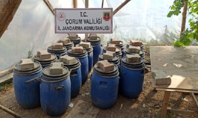 KÖYDE SAHTE İÇKİ ELE GEÇİRİLDİ