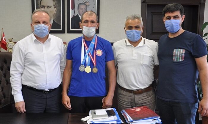ATLETİZMDE ALTIN MADALYA KAZANDI