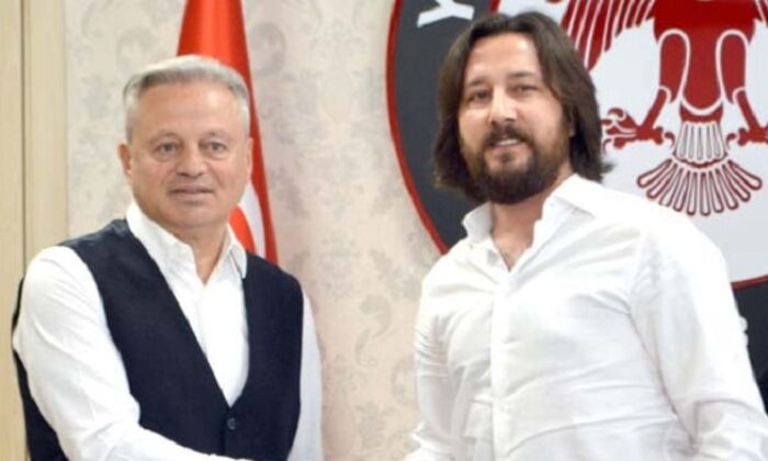 BAHRİ KAYA İLE YOLLAR AYRILDI