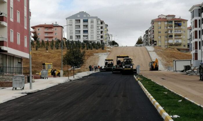ASFALT ÇALIŞMALARI DEVAM EDİYOR
